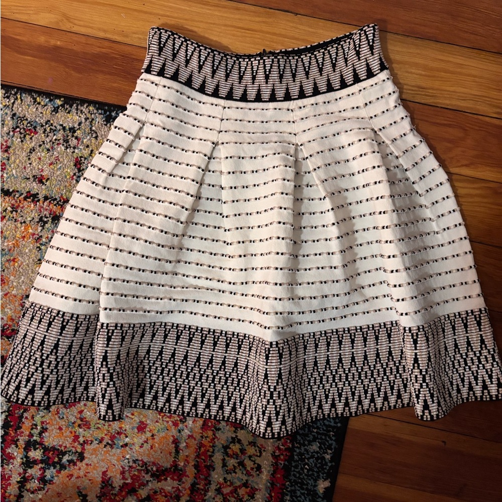 Maje Black and Cream Skirt
